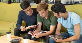 Business structure options for young entrepreneurs illustration
