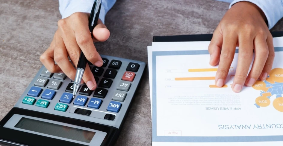 Illustration of digital pay stub generator for business payroll accuracy and compliance