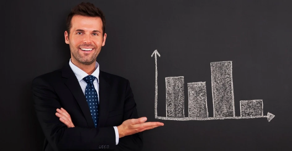 Small business year over year growth comparison illustration